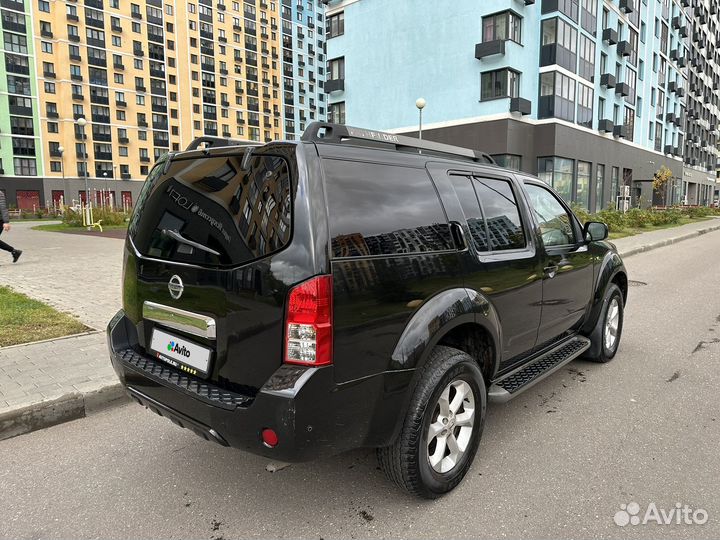 Nissan Pathfinder 4.0 AT, 2008, 225 000 км