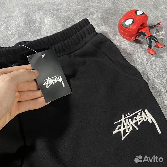 Спортивные штаны Stussy