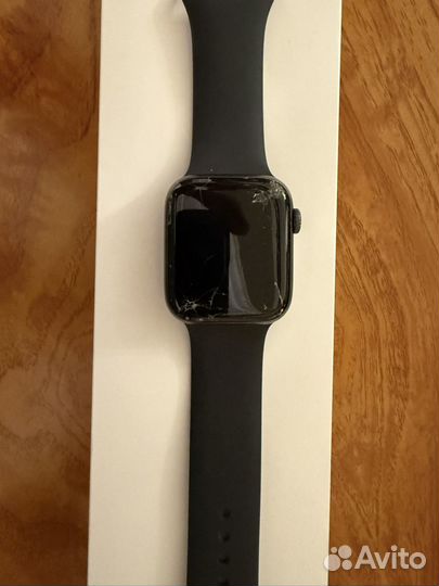 Apple watch se 44 2021