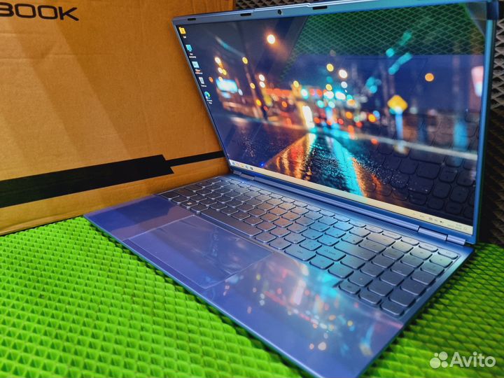 Ноутбук Новый intel i7/16Gb/SSD 256Gb