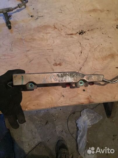 Рампа форсунок Ниссан Альмера Н16