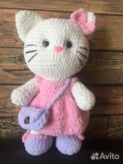 Кошечка вязаная мягкая игрушка