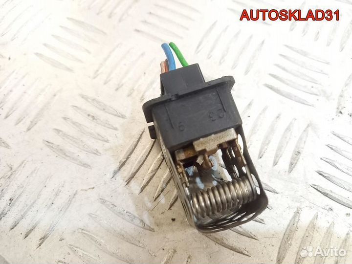 Резистор отопителя Opel Astra H 90559834