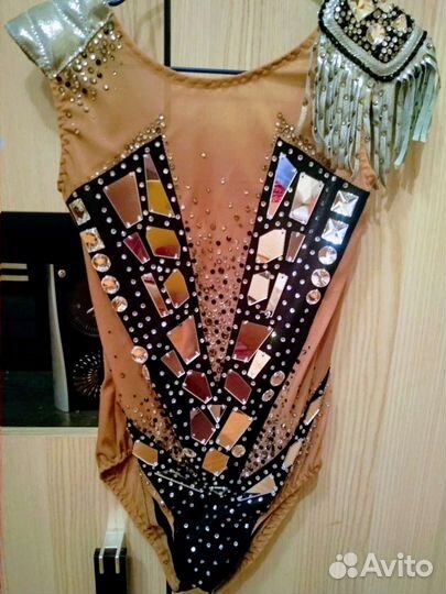 Купальник для художественной гимнастики