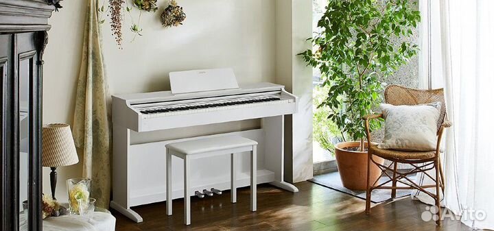 Casio AP-270WE цифровое пианино белого цвета, банк