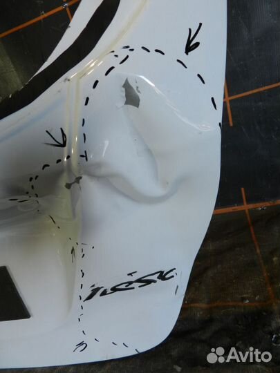 Дверь багажника - Ford Fiesta