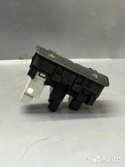 Блок кнопок Hyundai Solaris 1 1.6 2011