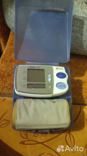 Тонометр Омрон м7 не рабочий