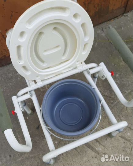 Стул кресло для инвалидов