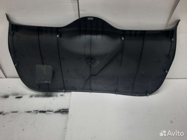 Ford Fusion Обивка крышки багажника