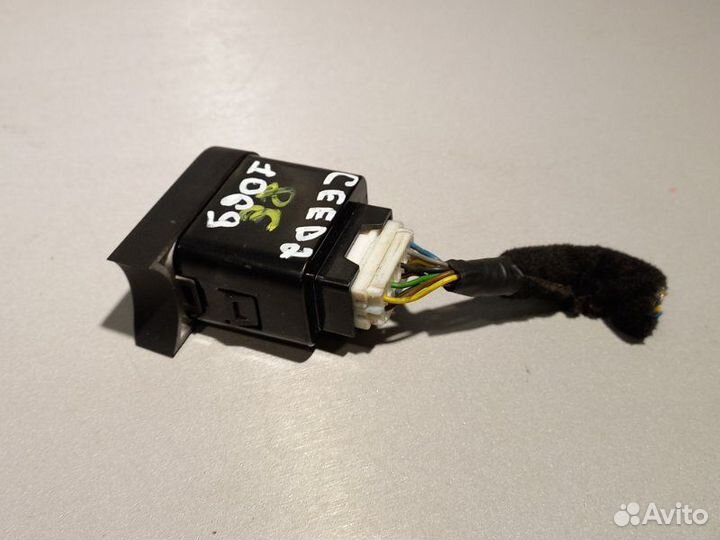 Блок USB Kia Ceed 2 универсал G4FG 2018