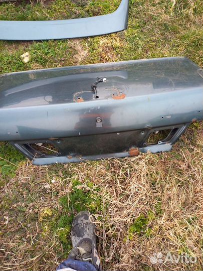 Крышка богажника ваз 2115