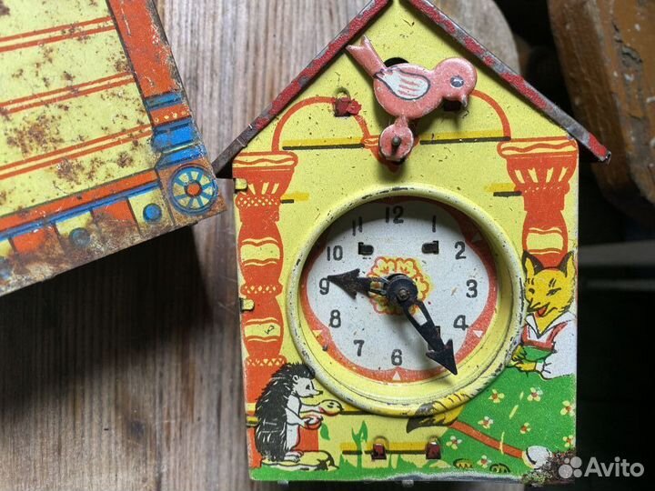 Заводная механическая игрушка -Детские часы.ссср