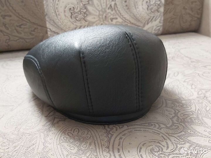 Мужская кожаная кепка
