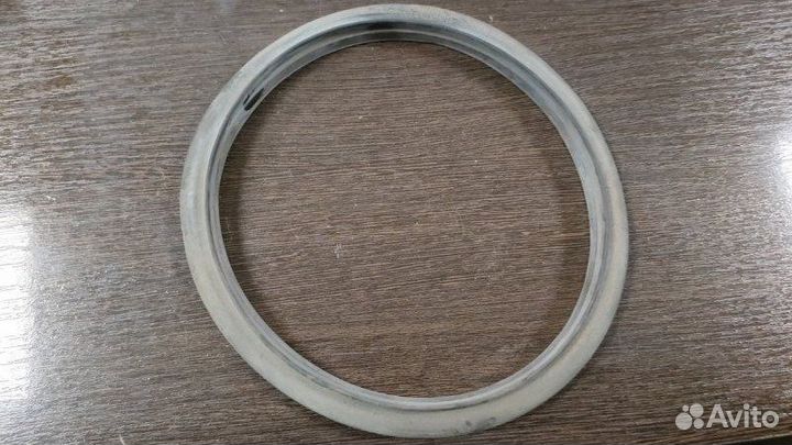 Уплотнитель Mercedes G 320 4X4 463 104.996 1995