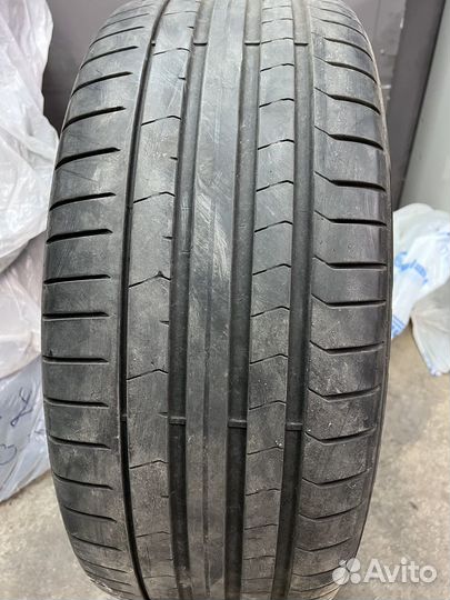 Pirelli P Zero PZ4 265/50 R19 110W