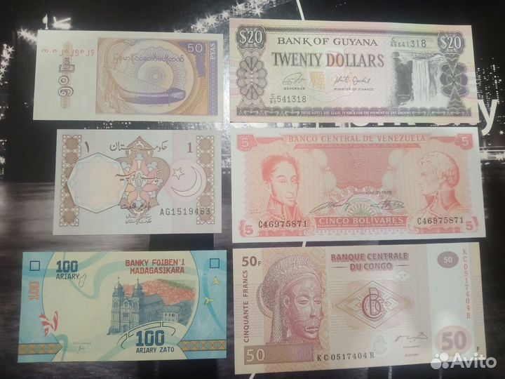 Банкноты UNC