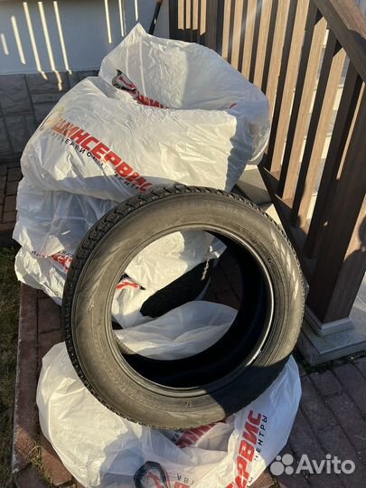 Nokian Tyres Hakkapeliitta R3 SUV 275/50 R20 113R