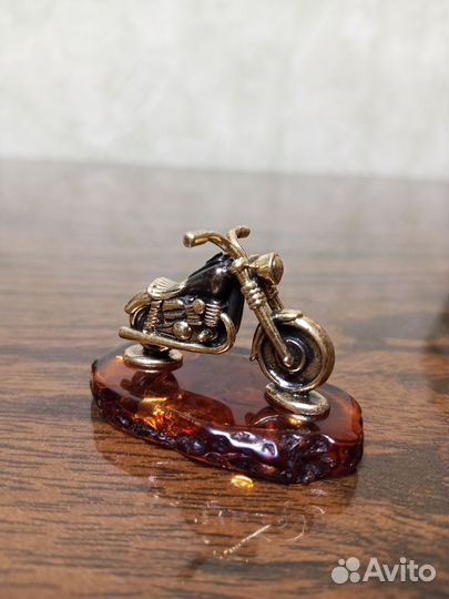 Статуэтка мотоцикла