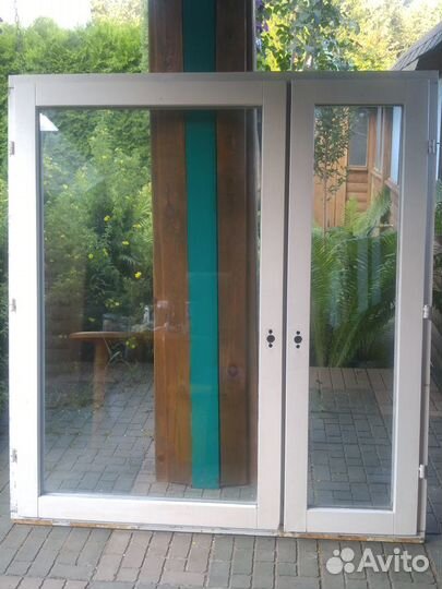 Оконный блок деревянный со стеклопакетами, б/у