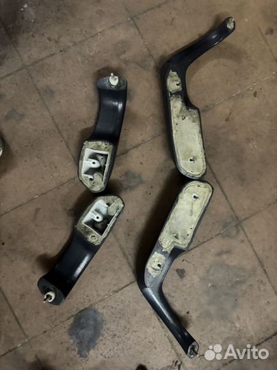 Внутренние ручки дверей bmw e28