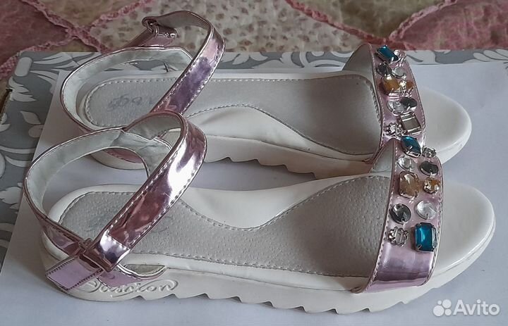 Босоножки для девочки