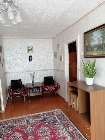 3-к. квартира, 46 м², 2/5 эт.