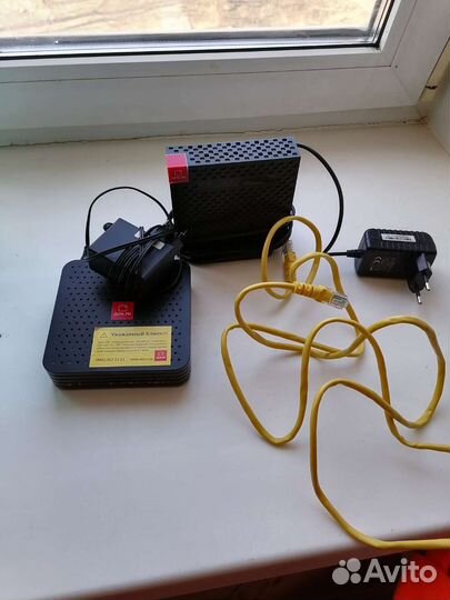 Тв приставка и роутер