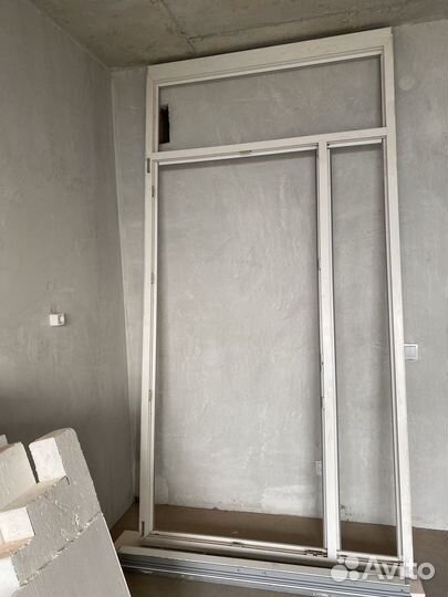 Балконная дверь