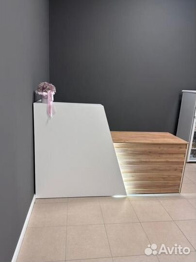 Стойки Ресепшен / Стойка администратора