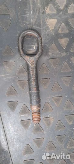 Буксировочный крюк volkswagen jetta 5 или golf
