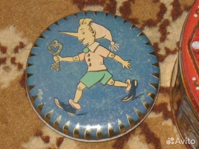 Банка жестяная Коробка Тепловоз Буратино Дед Мороз