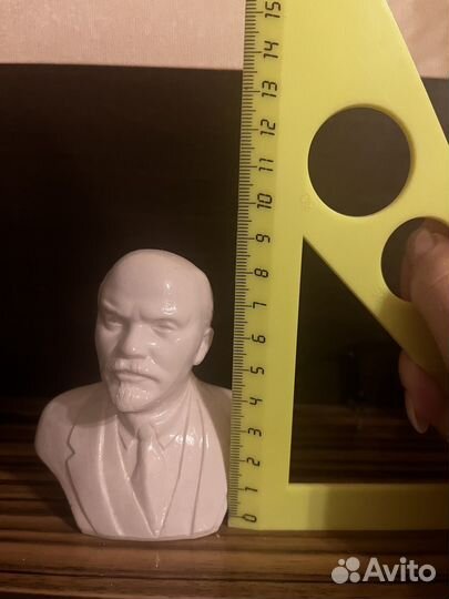 Бюст ленина