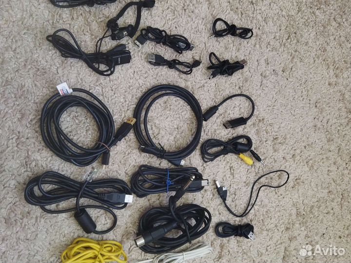 Зарядное устройство, скоростные кабеля, за всё