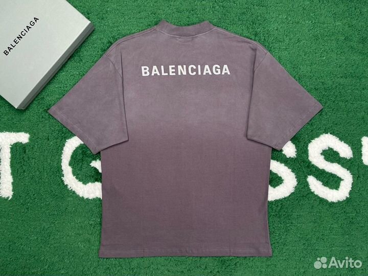 Футболка Balenciaga