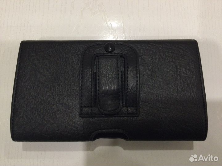 Чехол на телефон