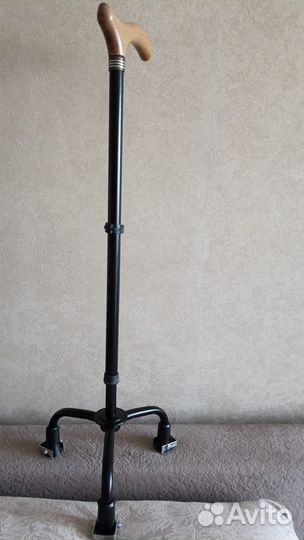 Трость опорная противоскользящая