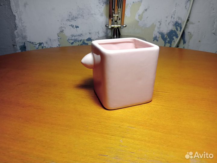 Кашпо хрюша