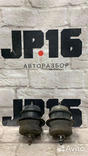 Подушка двигателя передняя правая Infiniti M37 Y51