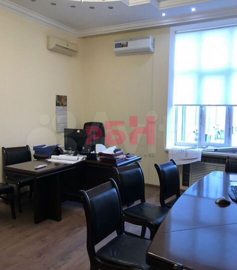 Офисы в хорошем состоянии с парковкой 446 кв.м