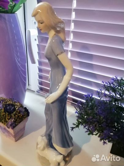 Фарфоровые статуэтки