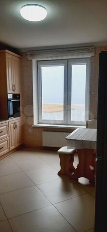 2-к. квартира, 70 м², 5/7 эт.