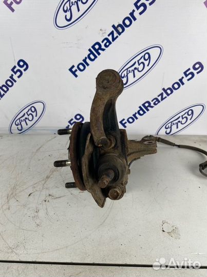 Кулак поворотный передний левый Kia Ceed ED 1.6