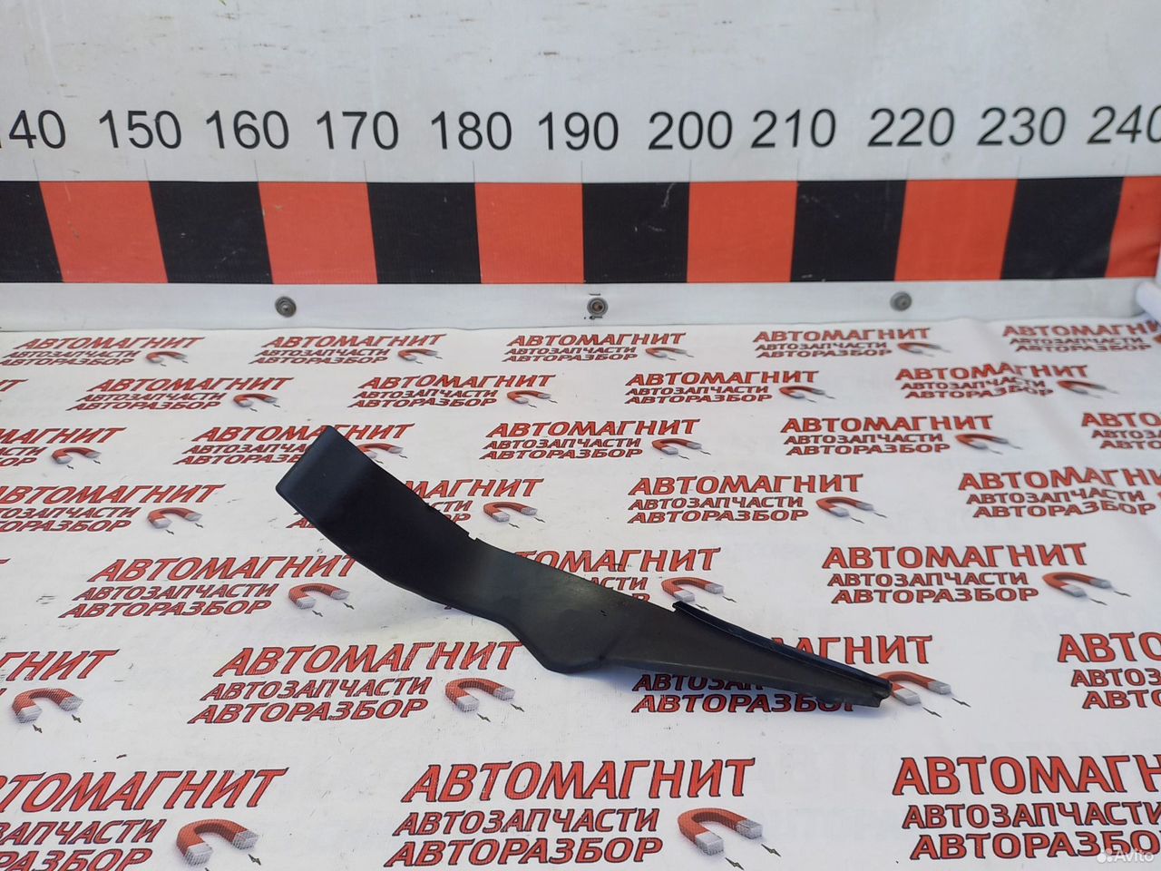 Уголок жабо левый Рено Каптюр Каптур