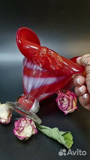 Ваза, конфетница, гутное стекло