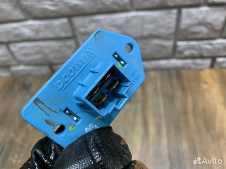 Hyundai Solaris 2 Резистор отопителя