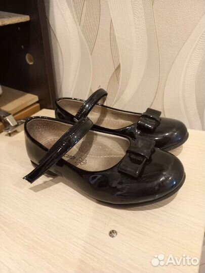 Обувь на девочку