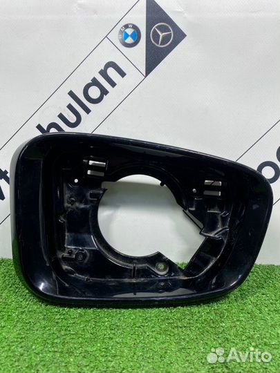 Накладка крепления зеркала правая Bmw 5-Series G30