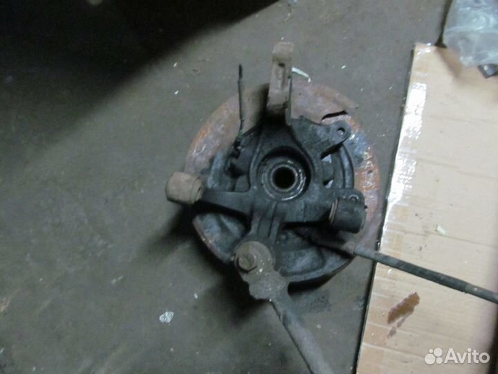 Хундай туксон, 2008 г, зад лев кулак