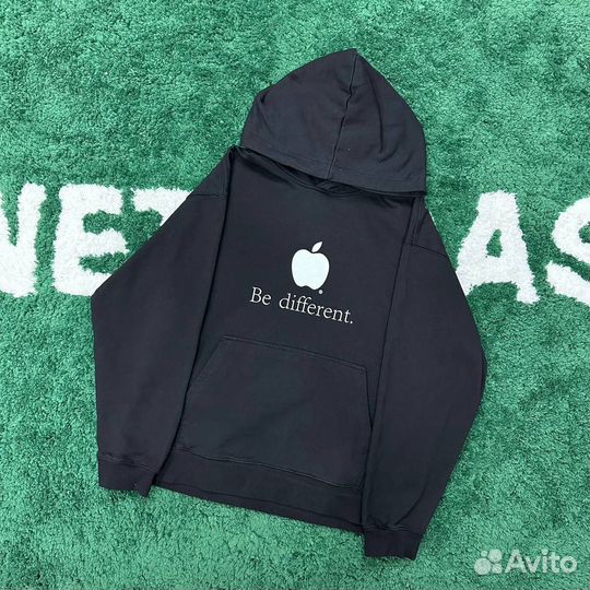 Худи Balenciaga be different